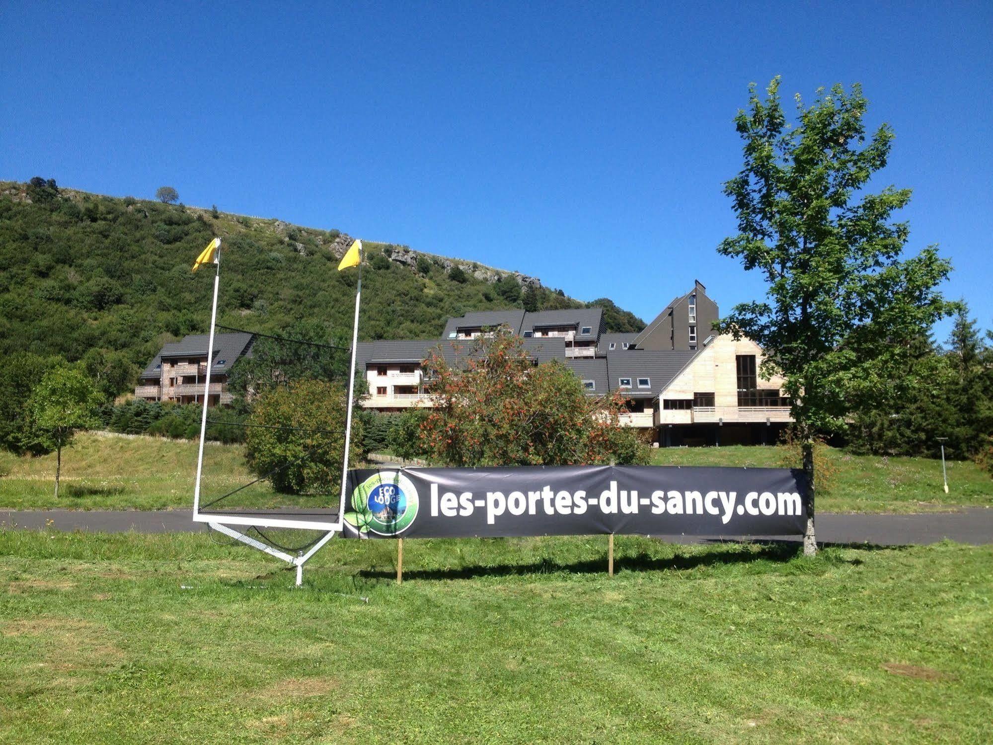 Sancy Resort Chambon-sur-Lac Exterior photo